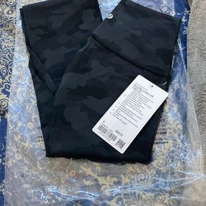 Lululemon Wunder Under Deep Coal Camo sz 8